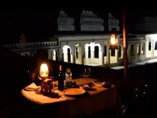 Hotel Ravla Khempur Udaipur Exterior foto